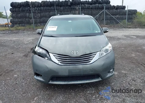 2014 Toyota Sienna Limited 7 Passenger z USA, uszkodzony, nr VIN 5TDDK3DC3ES080867